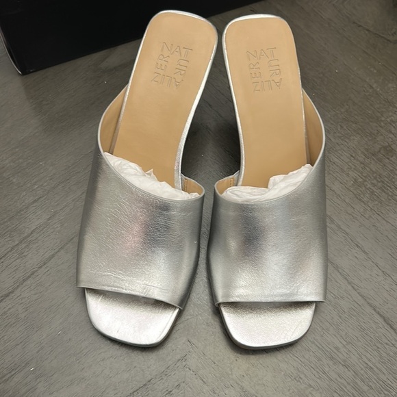 NATURALIZER Stacy Mule Dress Sandals - Picture 5 of 9